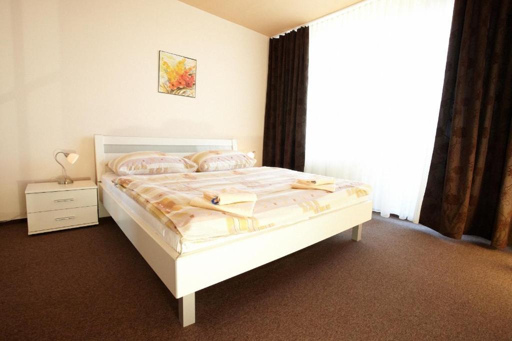 Hotel Spectrum Trnava Værelse billede